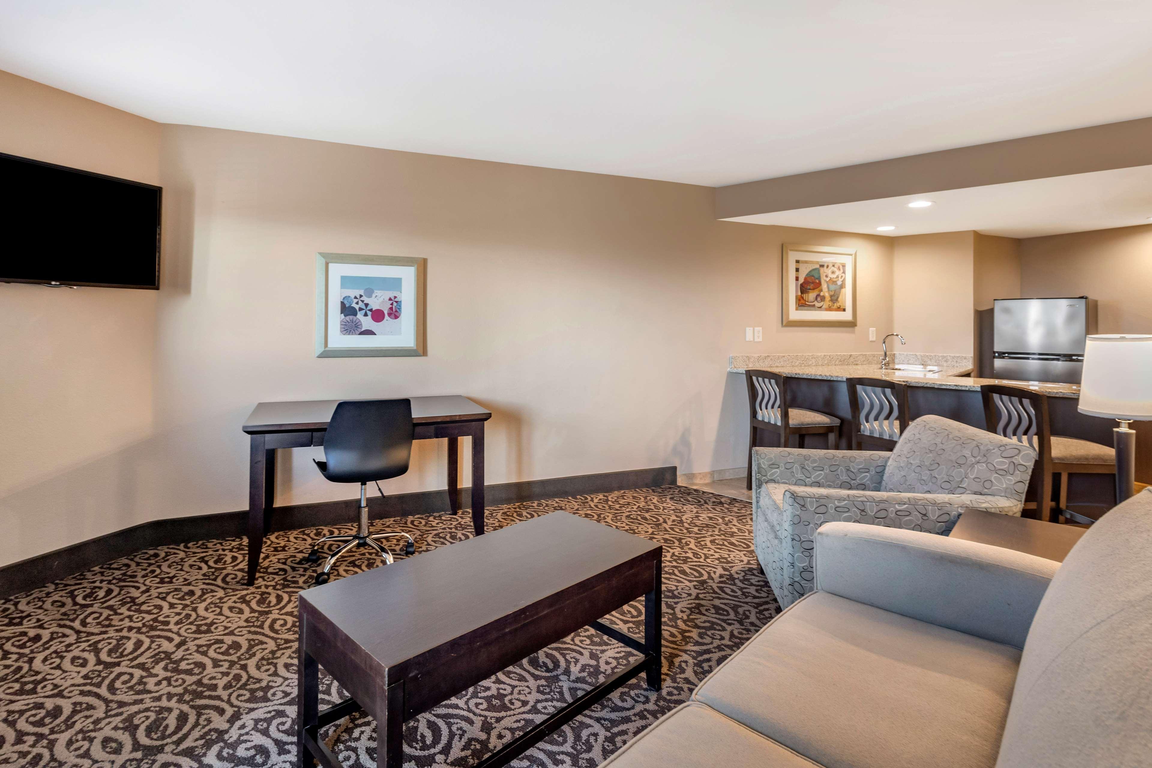 Best Western Plus Las Vegas South Henderson Exterior photo