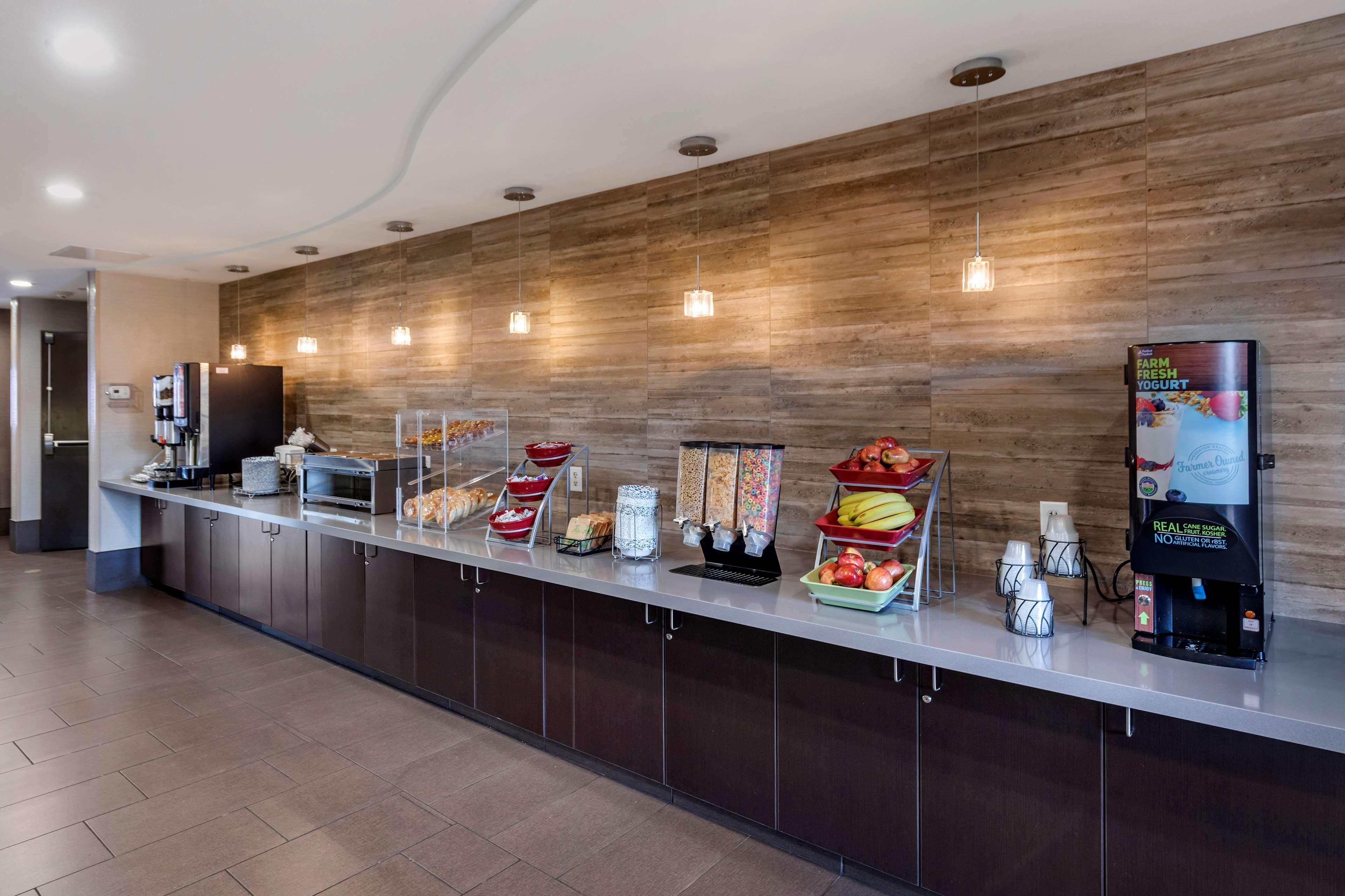 Best Western Plus Las Vegas South Henderson Exterior photo
